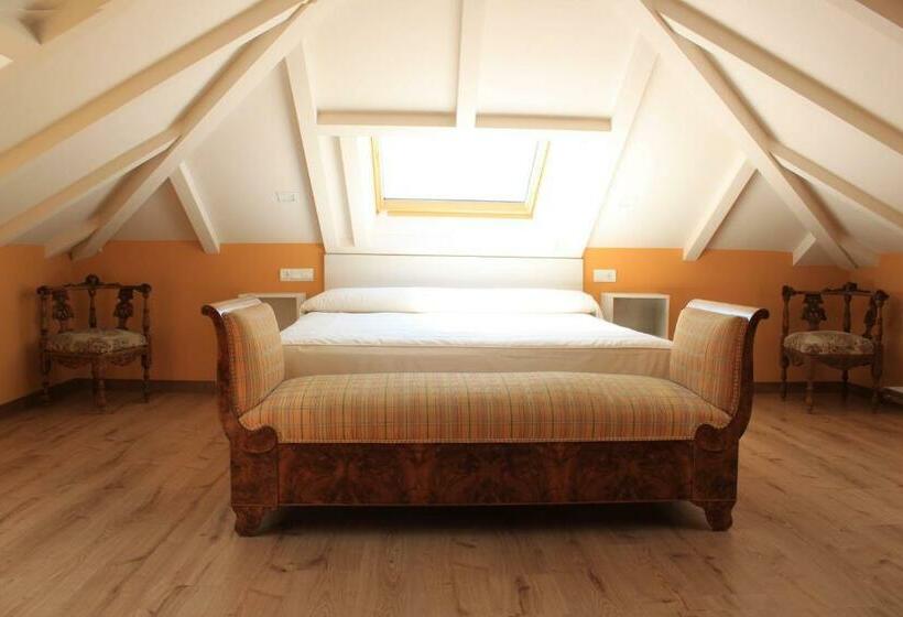 Полулюкс, Hostal Siglo Xix