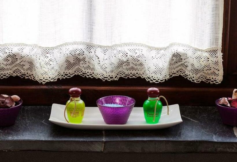 Номер Стандарт, La Moncloa De San Lazaro