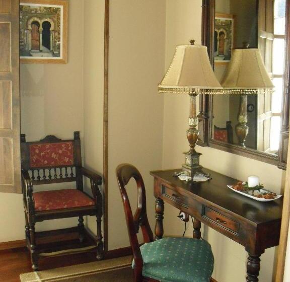 Номер Стандарт, La Moncloa De San Lazaro