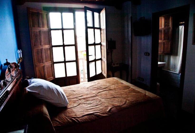 Номер Стандарт, La Moncloa De San Lazaro