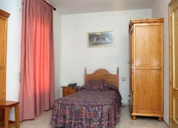 Habitación Estándar Individual, Limas