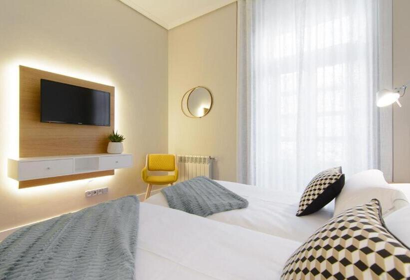 غرفة قياسية, Pazo De Mendoza