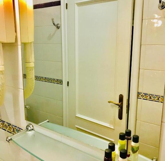 غرفة قياسية فردية, Pazo De Mendoza