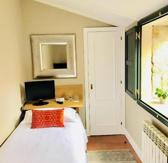 غرفة قياسية فردية, Pazo De Mendoza