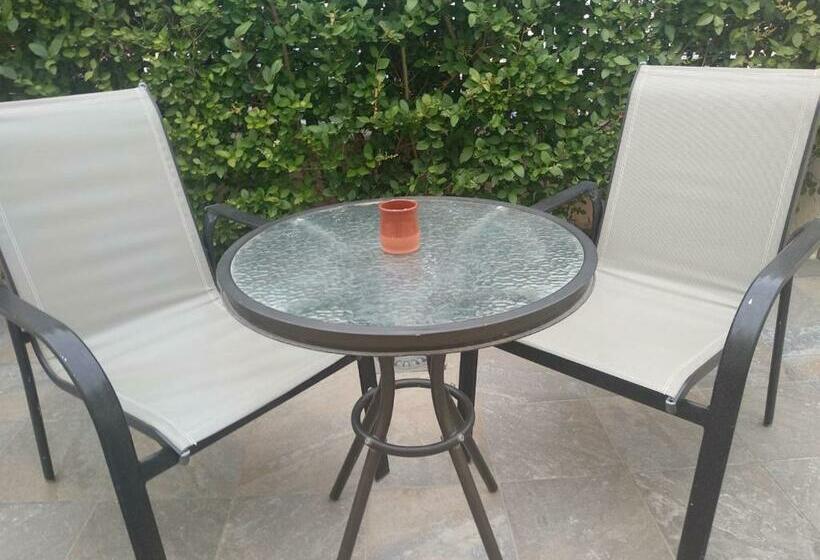 جناح ديلوكس, Primavera