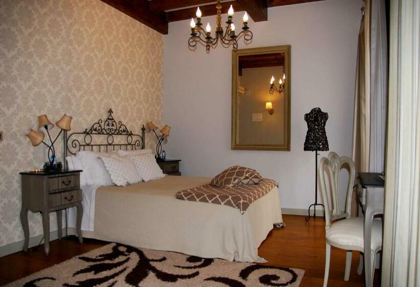 اتاق سوپریور, Real Cambados