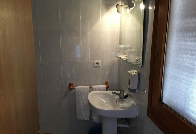 스탠다드 룸, Restaurant El Balco Del Priorat