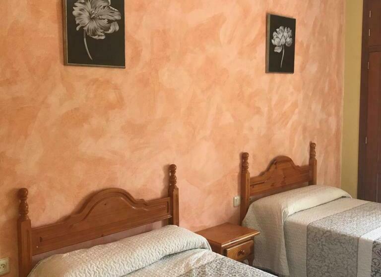 غرفة قياسية, Restaurante Jarilla