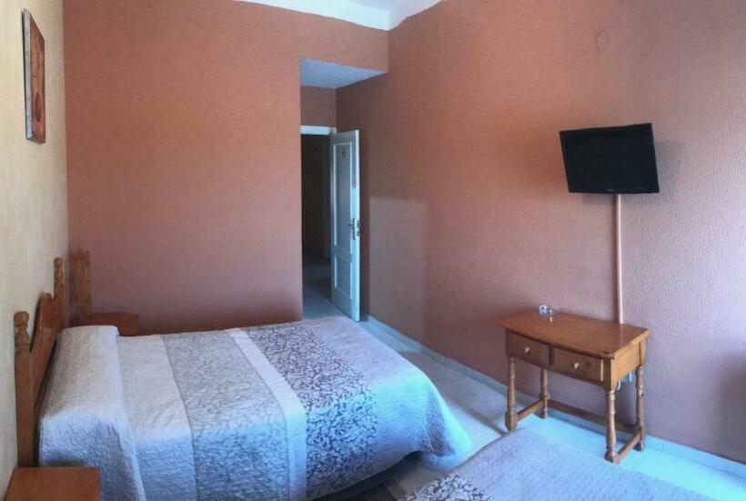 غرفة قياسية, Restaurante Jarilla