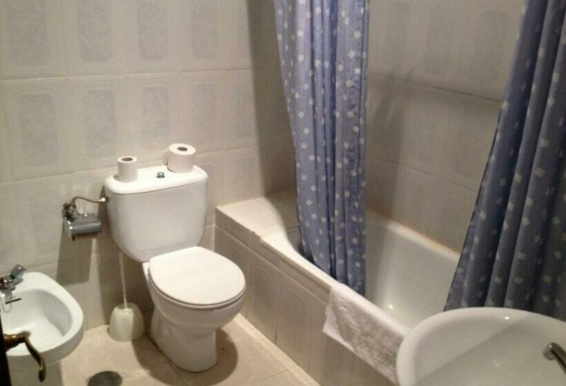 غرفة قياسية, Restaurante Jarilla