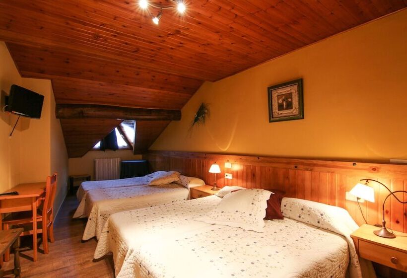 Четырехместный Номер Стандарт, Roch