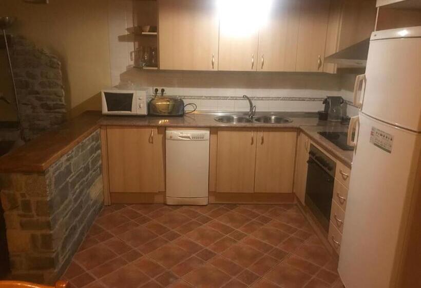 Апартаменты 1 Спальня, Roch