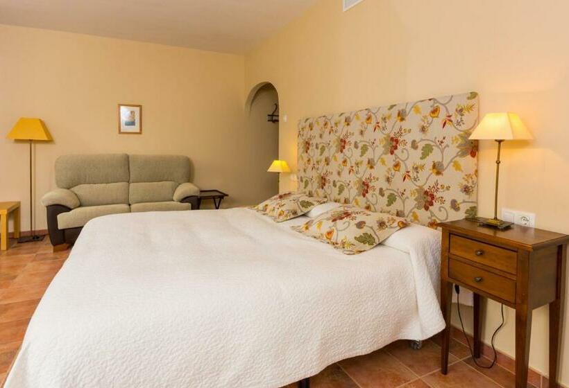 חדר סופריור, Font Del Pas