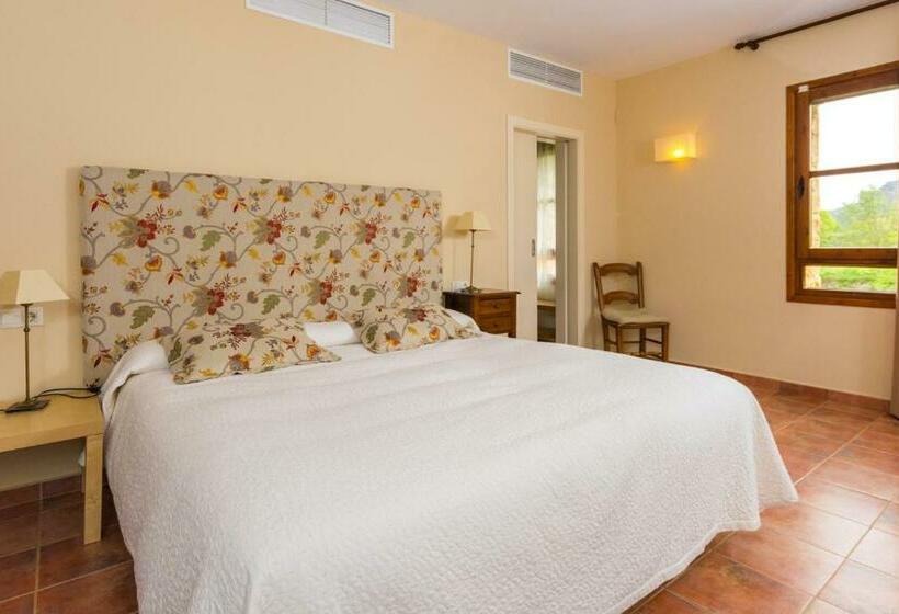 חדר סופריור, Font Del Pas