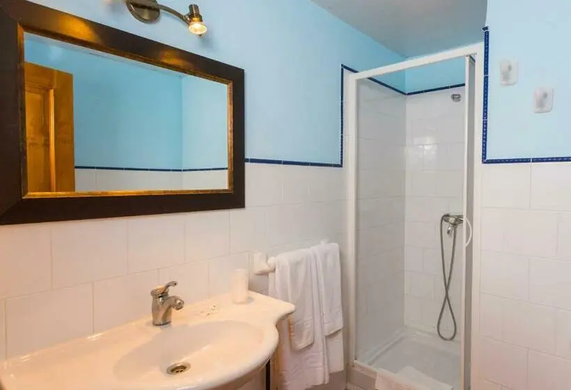 Standardzimmer, Font Del Pas