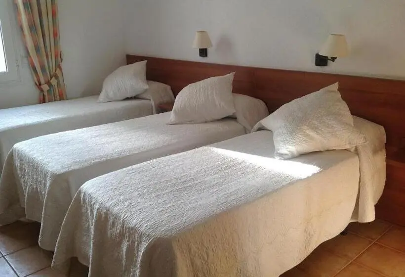 3-Bett-Standardzimmer, Vehí