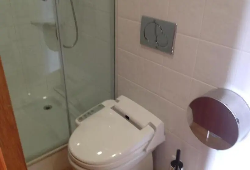 3-Bett-Standardzimmer, Vehí