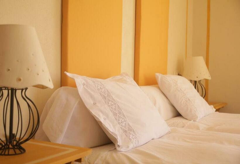 غرفة قياسية, Villa Maria