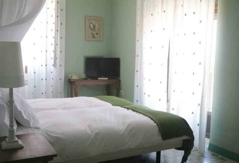 غرفة قياسية, Villa Maria