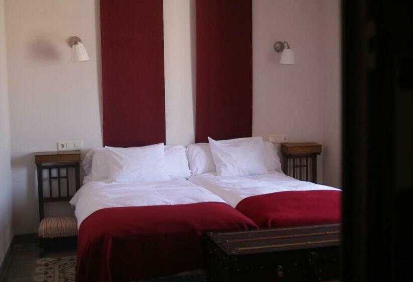 غرفة قياسية, Villa Maria