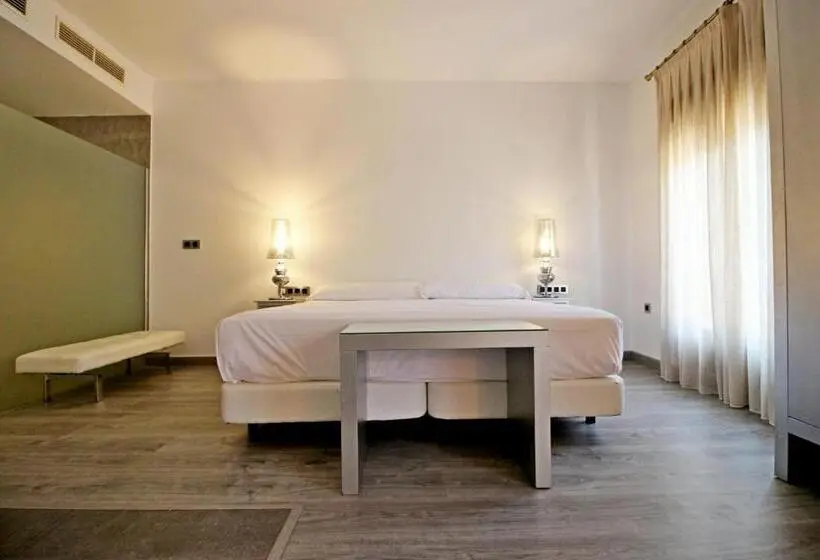 スイート, Villa Xarahiz