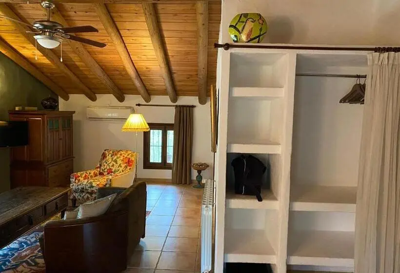 キングサイズベッドのデラックスルーム, Valle Del Arroyo Casas Rurales  Bed & Breakfast