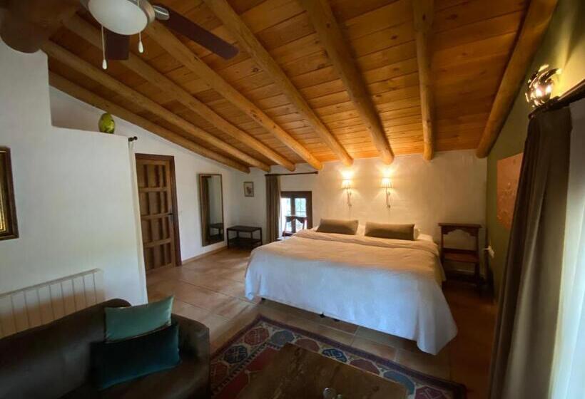 غرفة ديلوكس سرير كينج, Valle Del Arroyo Casas Rurales  Bed & Breakfast