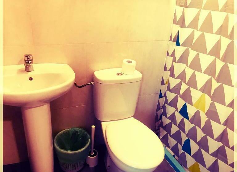 اتاق استاندارد, Roots&boots Lugo