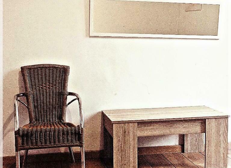 اتاق خانوادگی, Roots&boots Lugo