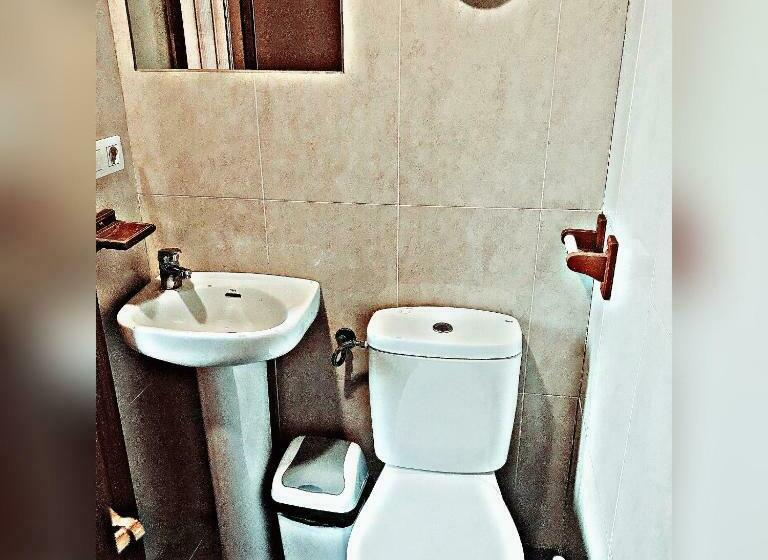 اتاق خانوادگی, Roots&boots Lugo