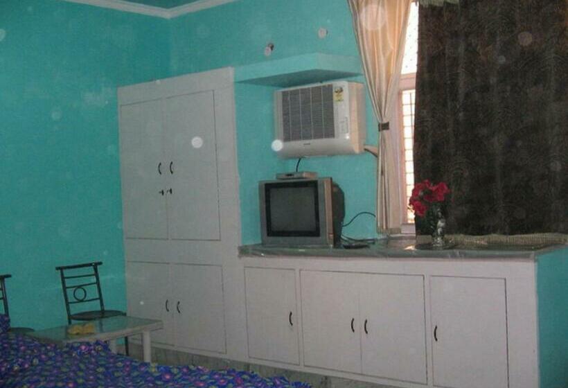 Deluxe Vierpersoonskamer, Balaji Guest House Home Stay