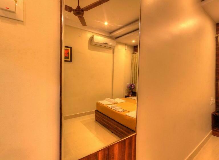 اتاق استاندارد, Aditya