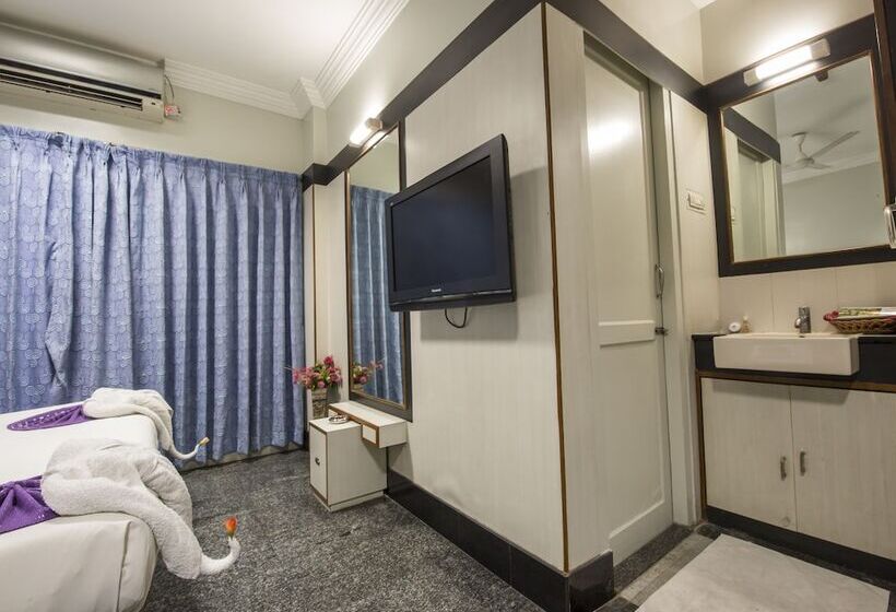 Номер Deluxe, Aryaas