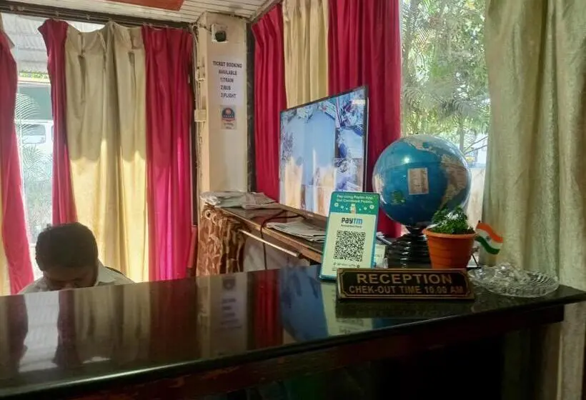 デラックスルーム, Geetanjali St Bus Stand Panvel