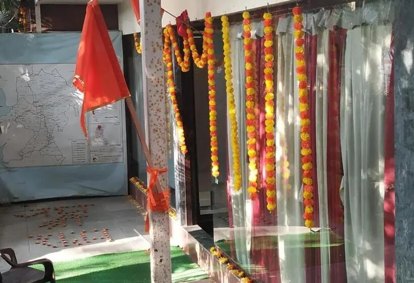 スタンダードルーム, Geetanjali St Bus Stand Panvel