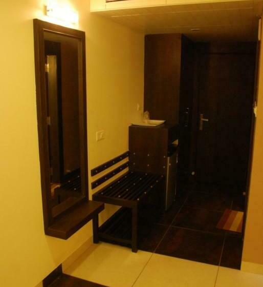 行政房间, Grand Ashirwad Beacon