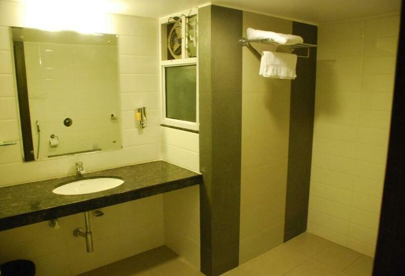 高级大房间, Grand Ashirwad Beacon