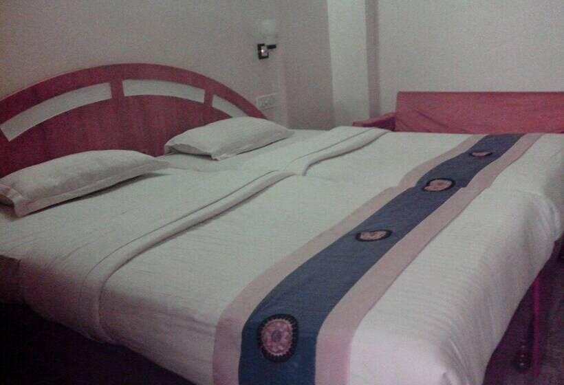 اتاق لوکس, Mahalaxmi Indo Myanmar