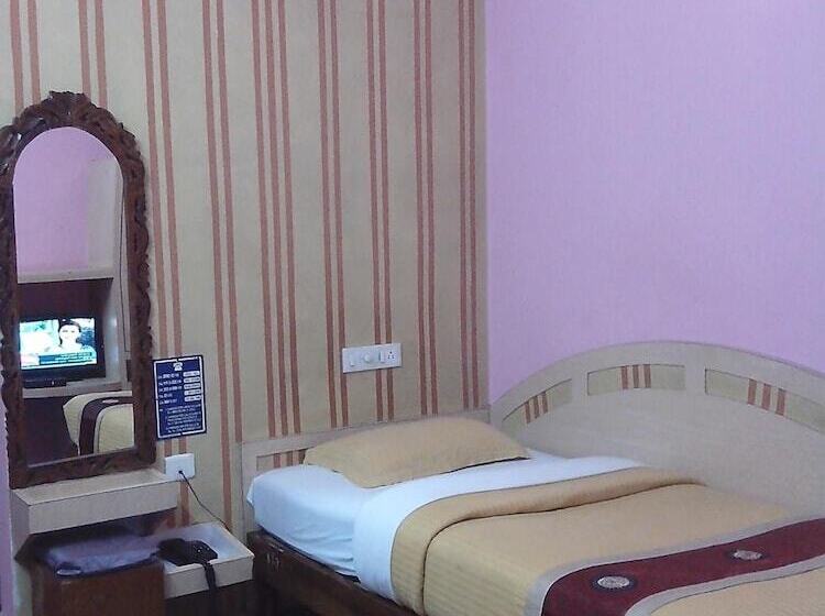 اتاق راحتی یک تخته, Mahalaxmi Indo Myanmar