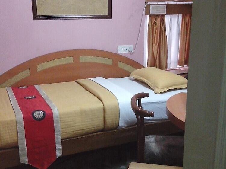 اتاق راحتی یک تخته, Mahalaxmi Indo Myanmar