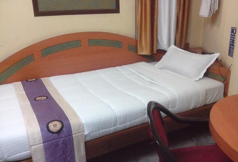 اتاق راحتی یک تخته, Mahalaxmi Indo Myanmar