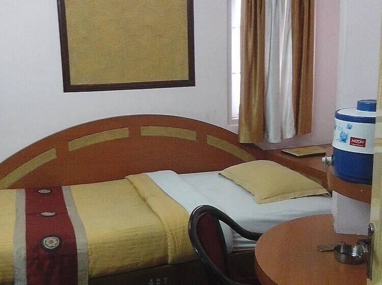 اتاق راحتی یک تخته, Mahalaxmi Indo Myanmar