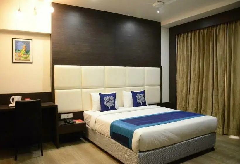 اتاق لوکس, Sai Vijay