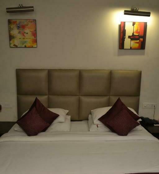 エクゼクティブルーム, Sobti Continental Bareilly