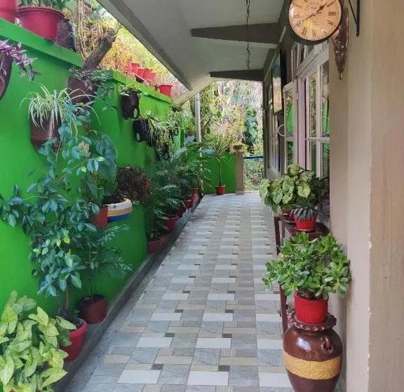 バルコニー付きジュニアスイート, The Shire Kalimpong
