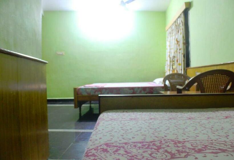 غرفة ديلوكس عائلية, Vinodhara Guesthouse