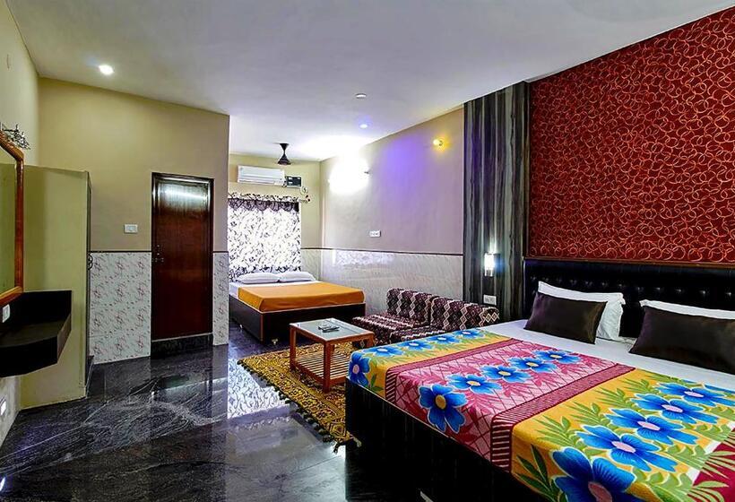带阳台套房, Vinodhara Guesthouse
