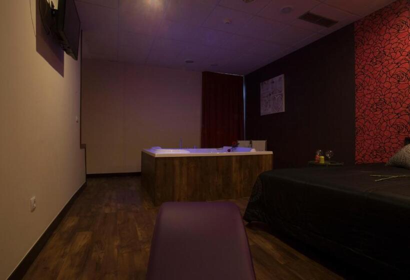 سوئیت با تخت بزرگ, Motel Los Abedules