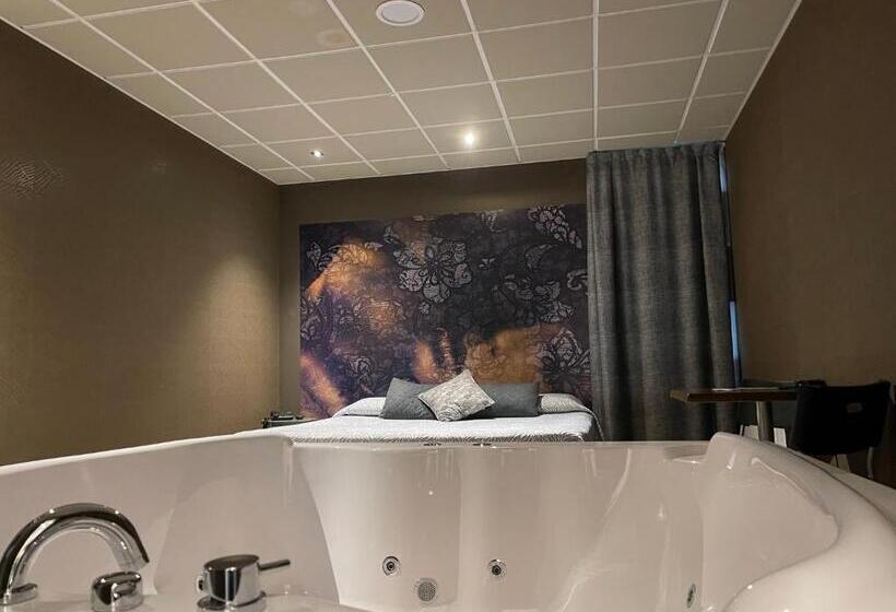 سوییت جونیور, Motel Los Abedules