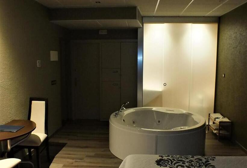 سوییت اجرایی, Motel Los Abedules